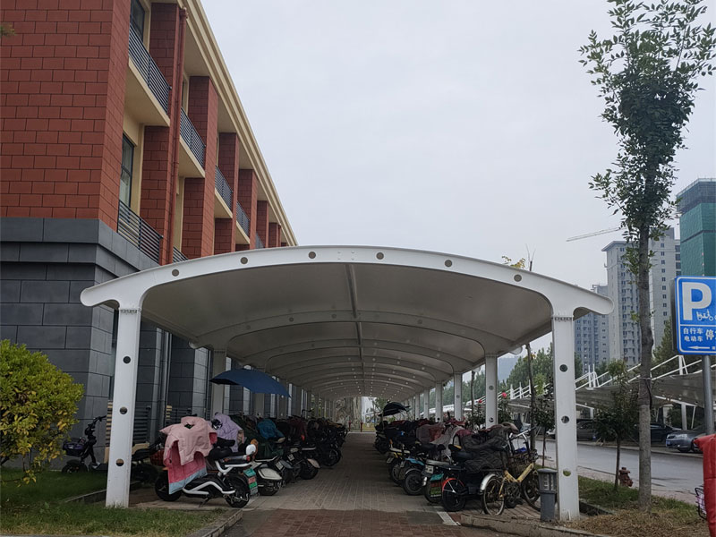 双立柱起拱车棚