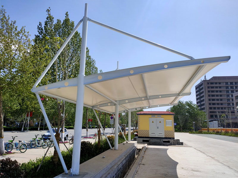 立柱起冒汽车棚