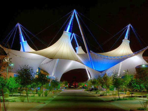 不同条件对膜结构景观找形的影响分析